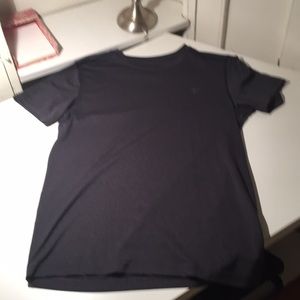 Old Navy Active Go-Dry short-sleeved shirt